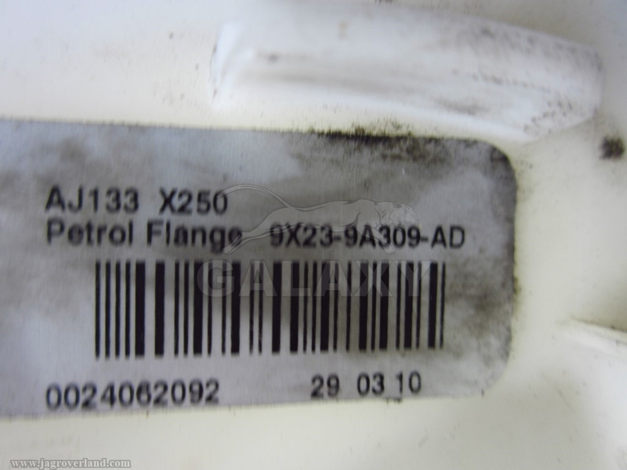 10-12 XF XJ Electronic Fuel Pump Sending Unit C2D25079